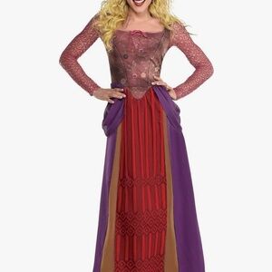 Sarah Sanderson Costume